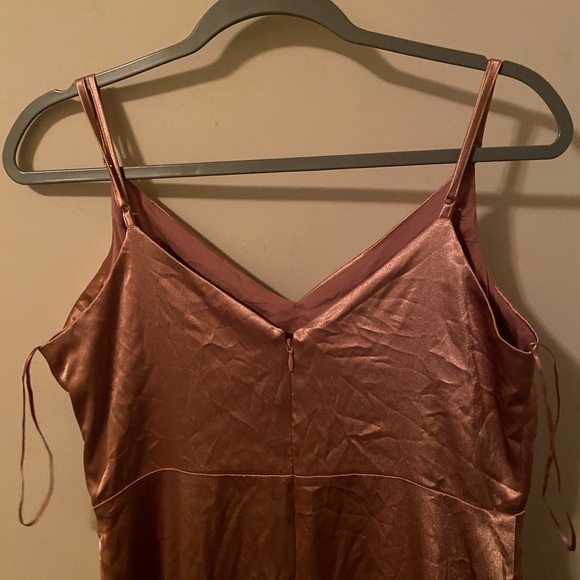 BIRDY GREY Catherine Dress Shiny Satin Desert Rose Size Large - Picture 8 of 9